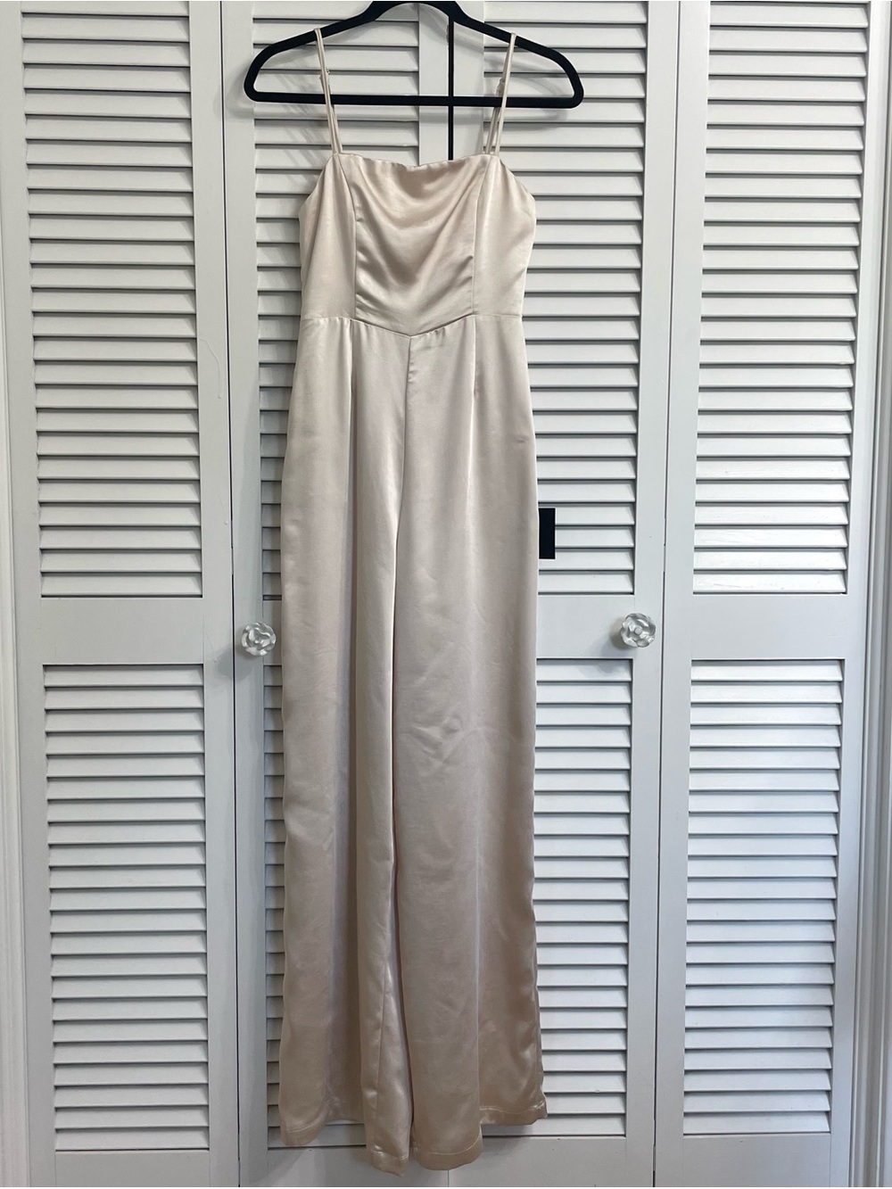 NWT Lulu's Ivory Cream Satin Sleeveless Wide-Leg Jumpsuit Evening Party Size S